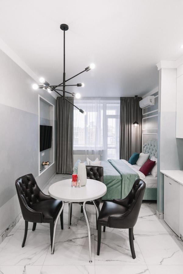 Royal Tower Vip Smart Apartments 1 Kyiv Exterior photo